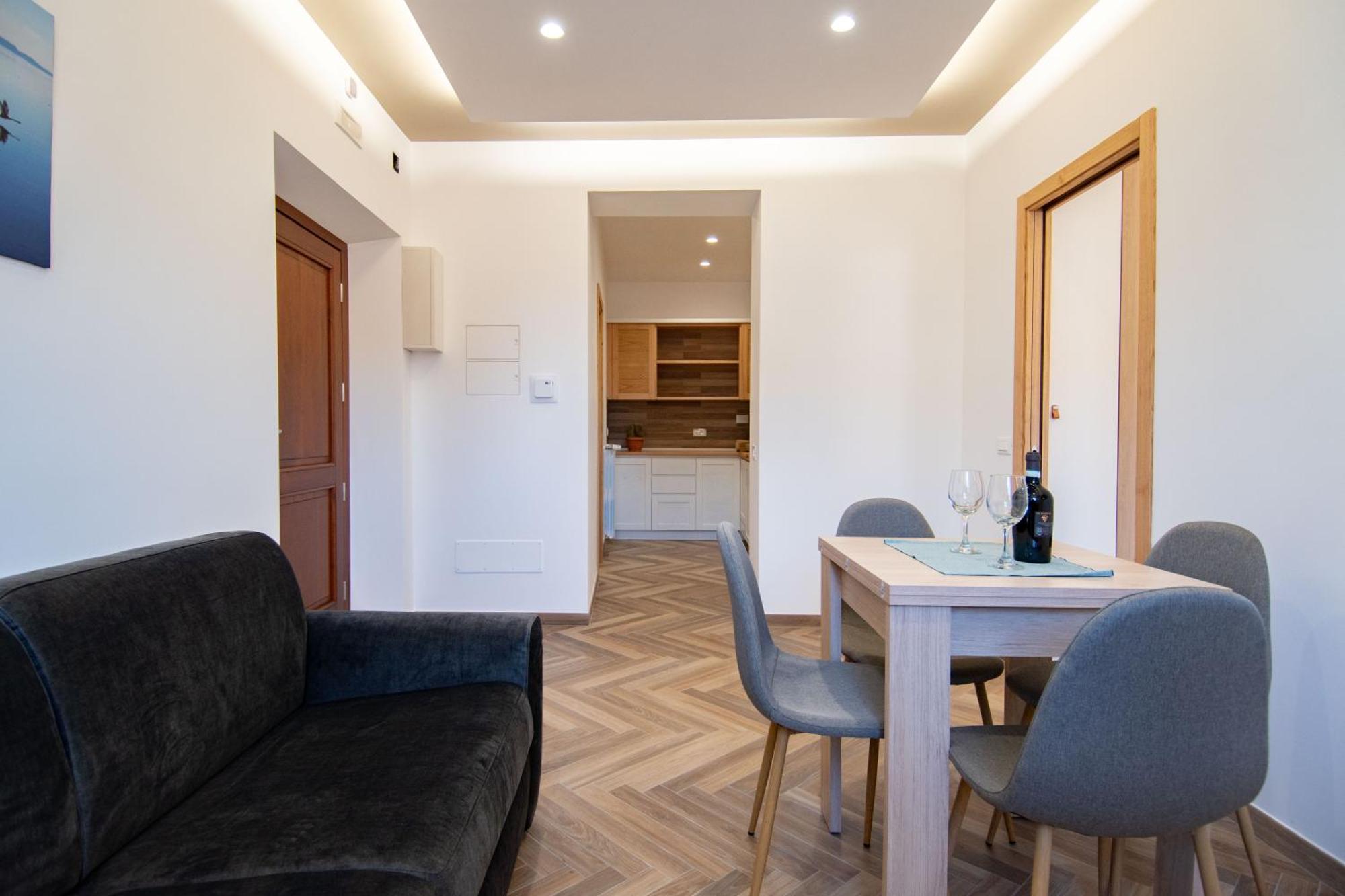 Finestra Sul Borgo Apartment Trevignano Romano Luaran gambar