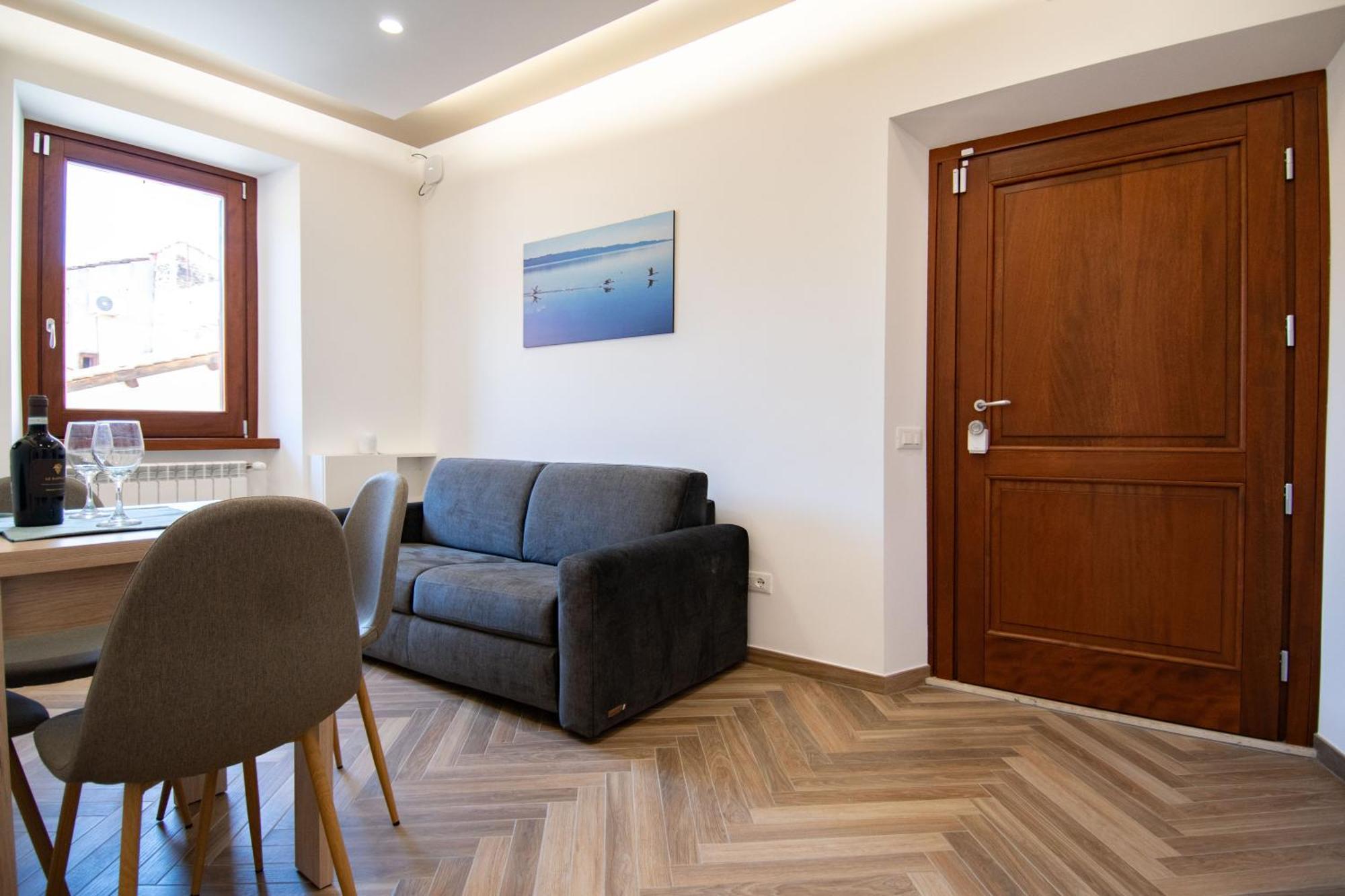 Finestra Sul Borgo Apartment Trevignano Romano Luaran gambar