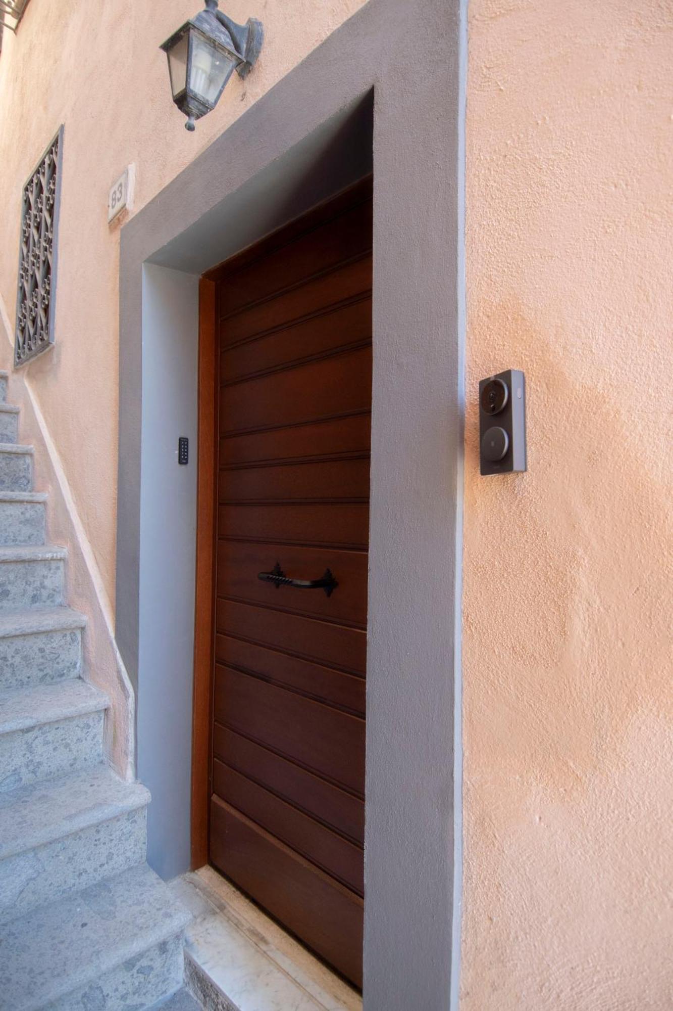 Finestra Sul Borgo Apartment Trevignano Romano Luaran gambar